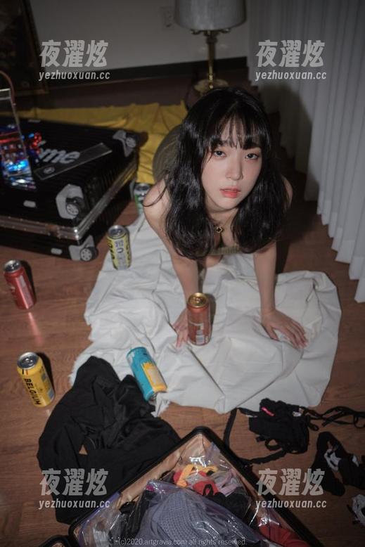 蓝色吊带下的Kang Inkyung：这才是最有气质的cos！